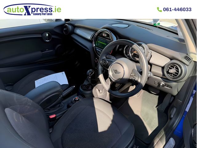 Image for 2020 Mini Cooper D 1.5 Automatic, Reversing camera