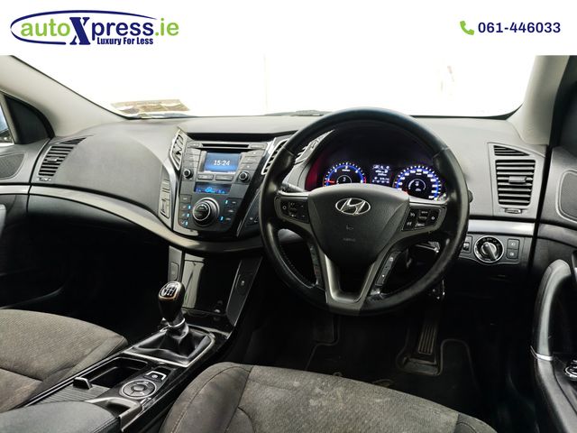 Image for 2016 Hyundai i40 Salon Executive, Reversing camera