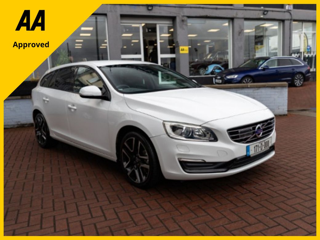 Image for 2017 Volvo V60 2.0D4 SE LUXURY DELUXE 5DR ESTATE AUTOMATIC // MINT CONDITION WITH ONLY 96, 000 KMS // BUY WITH CONFIDENCE AA AND SIMI APPROVED DEALER 2025 // FINANCE ARRANGED // ALL TRADE INS WELCOME // 
