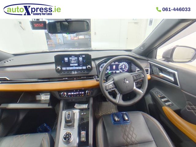 Image for 2023 Mitsubishi Outlander PHEV 4WD P – LUXURY 7-SEATER PLUG-IN HYBRID