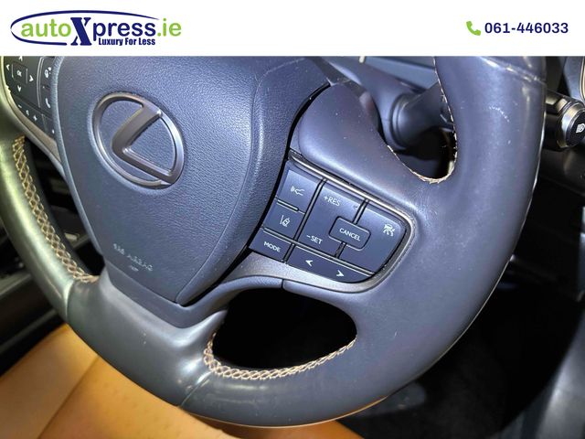 Image for 2019 Lexus UX 250H VERSION C 2.0 Hybrid Automatic, Reversing camera