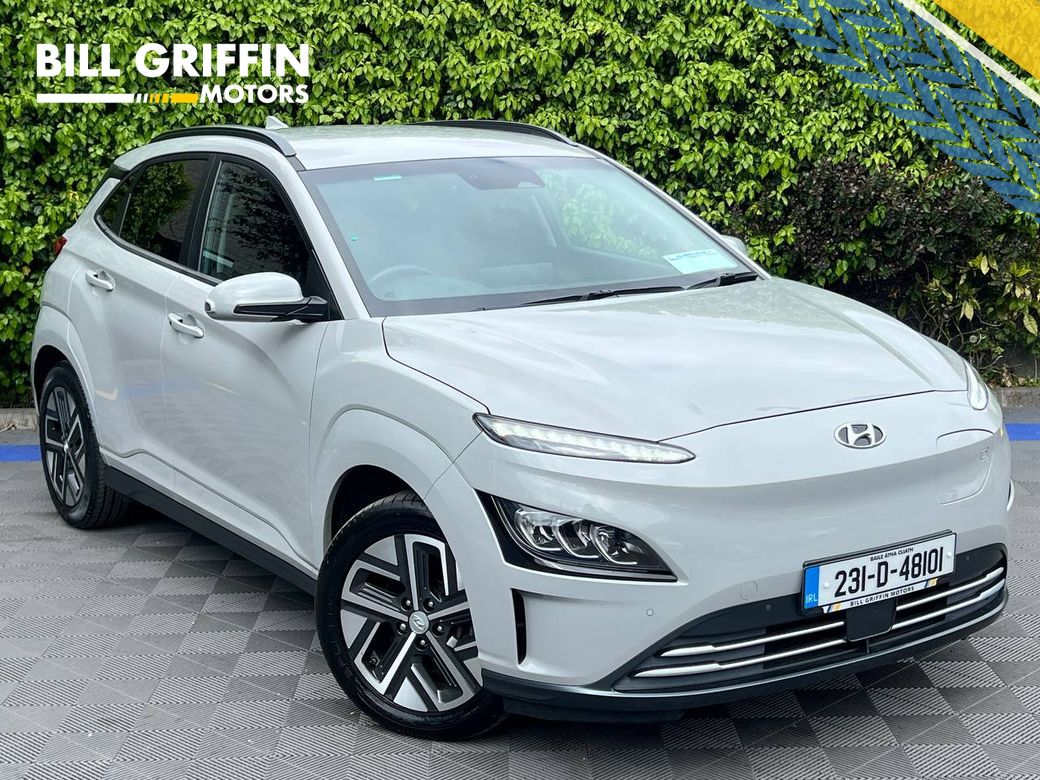 Image for 2023 Hyundai Kona PREMIUM 65KWH LONG RANGE // LOW MILEAGE // FULL SERVICE HISTORY // HEATED SEATS