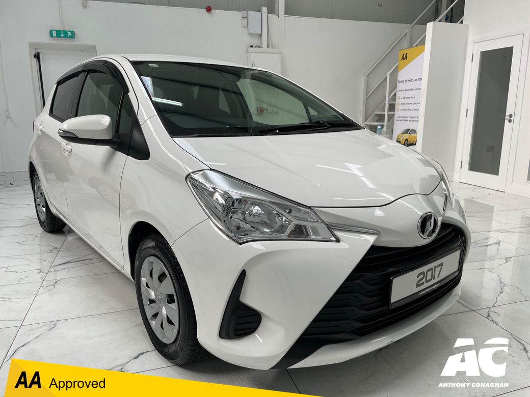 Image for 2017 Toyota Yaris 1.33 Dual VVT-i 5Dr Luna
