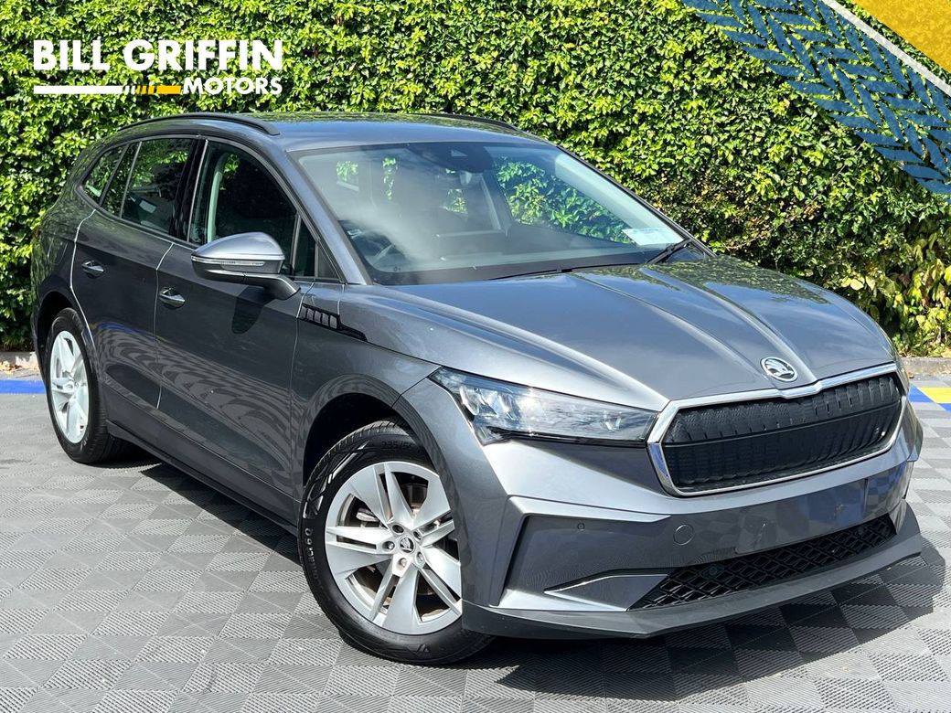 Image for 2025 Skoda Enyaq 52 KWH // VERY LOW MILEAGE // APPLE CARPLAY/ANDROID AUTO // DIGITAL CLUSTER