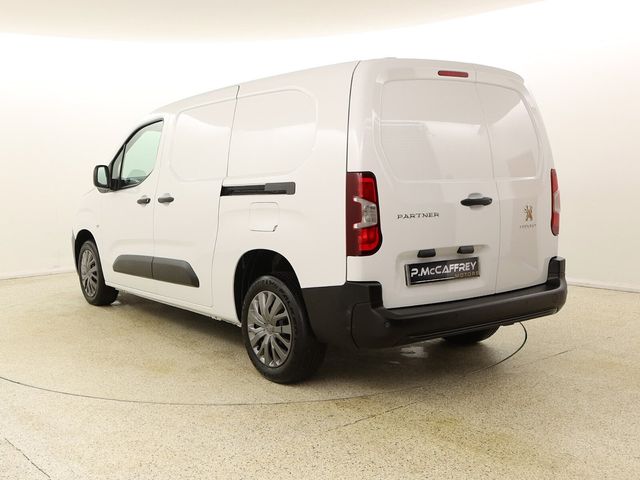 Image for 2022 Peugeot Partner 