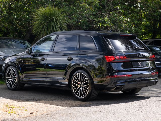 Image for 2026 Audi Q7 TFSIe Vorsprung