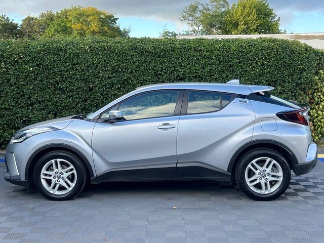 Image for 2023 Toyota C-HR 1.8 HYBRID AUTO // 17" ALLOYS // SERVICE HISTORY // REVERSE CAMERA