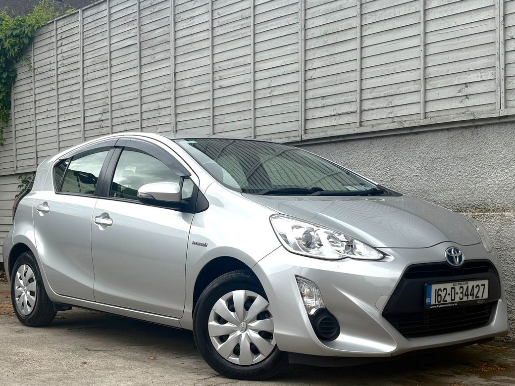 Image for 2016 Toyota Aqua 1.5 HYBRID / AUTO / REVERSE CAMERA / NAV / ALLOYS / FOGS / AIR-CON/*FINANCE PACKAGES AVAILABLE*