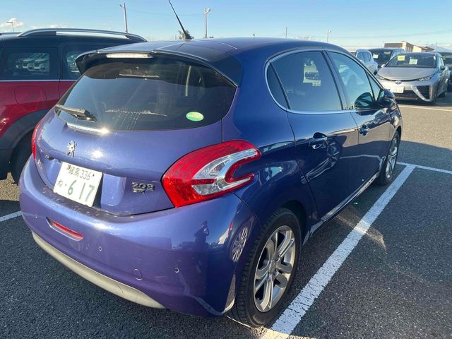 Image for 2015 Peugeot 208 1.2 VTI PREMIUM AUTO