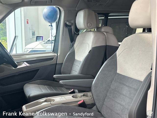 Image for 2025 Volkswagen Multivan T7 STYLE PHEV 240HP A6A LOH *DEMO MODEL* *19" HALMSTED ALLOYS* *FIXED PANAROMIC SUNROOF* *APPLE CARPLAY/ANDROID AUTO* *REAR VIEW CAMERA* *FRONT AND REAR PARKING SENSORS*