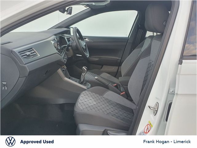Image for 2024 Volkswagen Polo Polo R-Line 1.0 TSI 95 HP / ROOF PACK/17