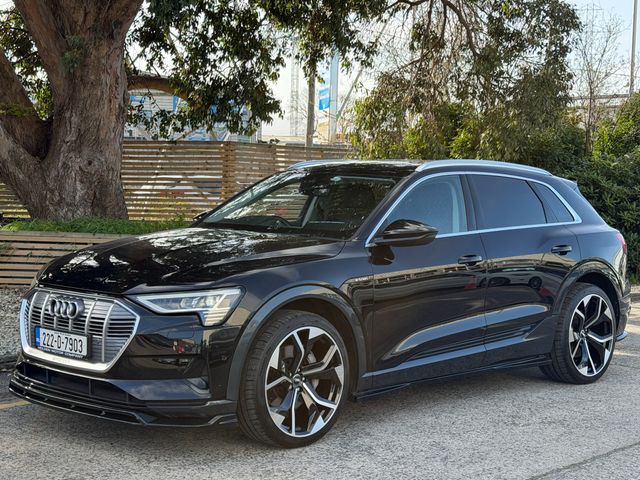 Image for 2022 Audi e-tron 55 Quattro