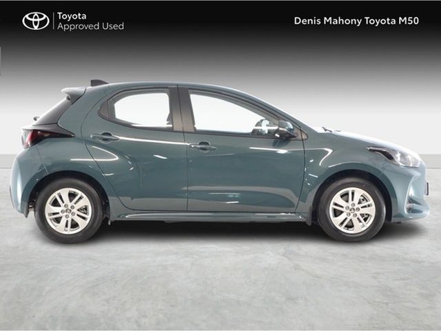 Image for 2026 Toyota Yaris Hybrid Luna