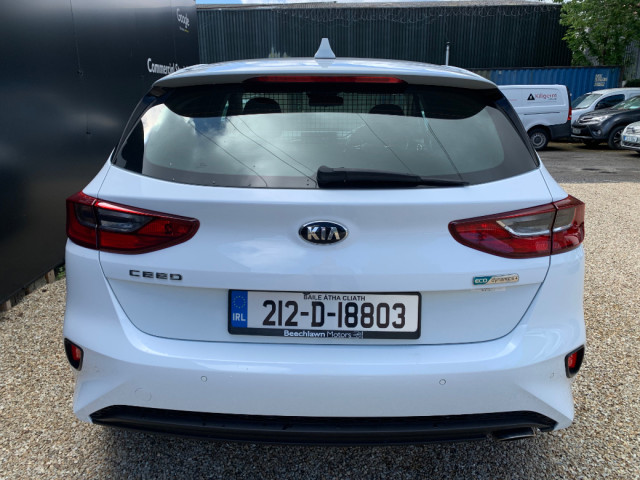 Image for 2021 Kia Ceed 1.6 CRDI K2 2 COMMERCIAL // PRICE EXCL. VAT // FULL KIA HISTORY // VERY LOW MILEAGE // EXCELLENT CONDITION // 09/26 CVRT // APPLE CARPLAY/ANDROID AUTO, REVERSE CAMERA AND CRUISE CONTROL // 