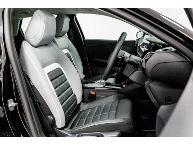 Image for 2025 Citroen C4 MAX Hybrid 145HP
