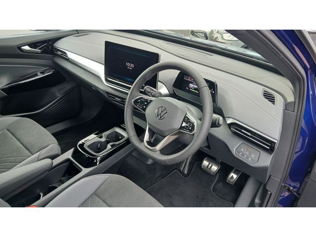 Image for 2025 Volkswagen ID.4 PRO PLUS 77KWH 286HP **FULLY ELECTRIC, PARK ASSIST, WIRELESS PHONE CHARGING, APP CONNECT**
