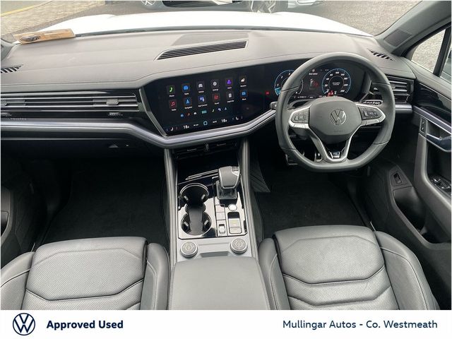 Image for 2025 Volkswagen Touareg 3.0TDI R-Line Black edition 5 seat