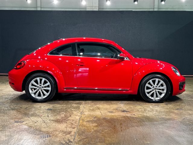 Image for 2019 Volkswagen Beetle 1.2 AUTOMATIC - DESIGN EDITION - COLOUR CODED INTERIOR - FACTORY ALLOYS - HEATING / AC CONTROLS 