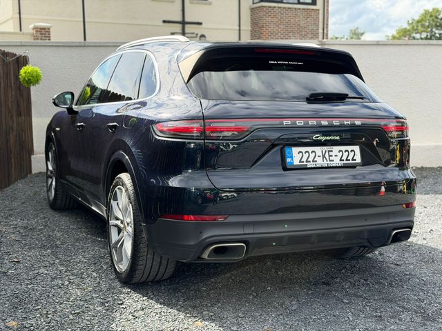 Image for 2022 Porsche Cayenne V6 E-HYBRID - FULL PORSCHE HISTORY 