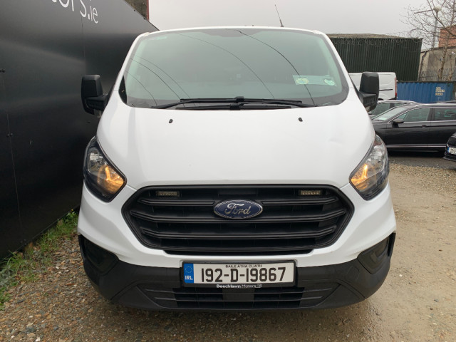 Image for 2019 Ford Transit Custom 2.0 TDCI 130 PS SWB // PRICE EXCL. VAT // ONE OWNER VAN // FULL DOCUMENTED SERVICE HISTORY // 08/26 CVRT // 