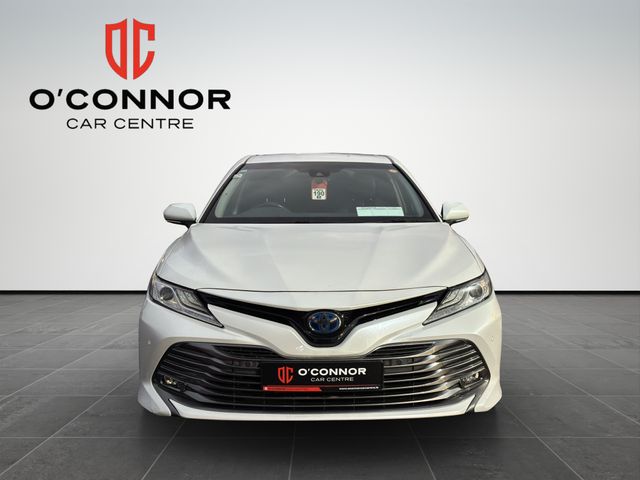 Image for 2018 Toyota Camry Executive comfort, hybrid economy and Toyota reliability — the Camry means business without the fuel bills.