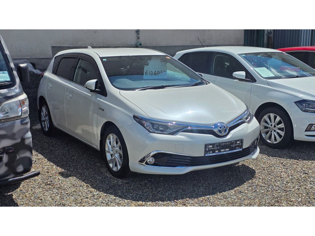 Image for 2017 Toyota Auris Hybrid 