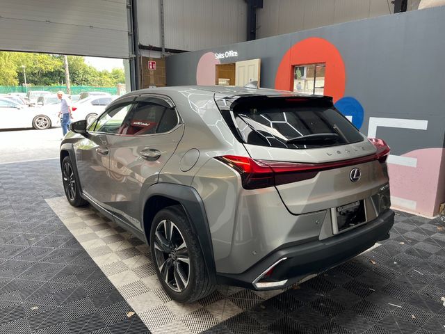 Image for 2020 Lexus UX 250H 2020 LEXUS UX250H 2.0 AUTOMATIC / CRUISE CONTROL / PARKING CAMERA / ELECTRIC MEMORY & HEATED SEATS / HEATED STEERING WHEEL AND MORE