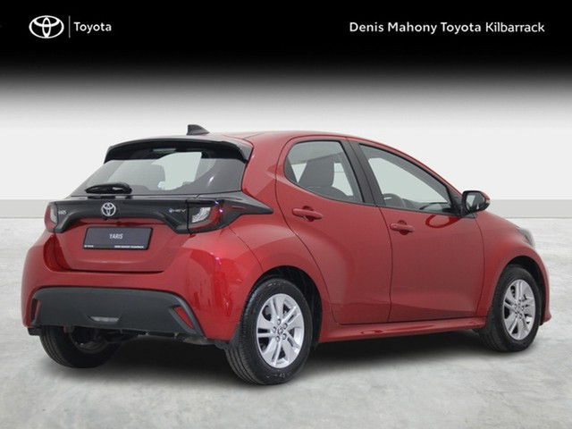 Image for 2027 Toyota Yaris Hybrid Luna