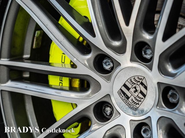 Image for 2020 Porsche Panamera 4 E-Hybrid Sport Turismo 10 