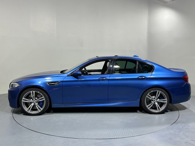 Image for 2013 BMW M5 V8 4.4