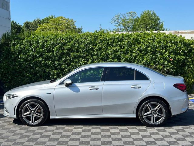 Image for 2021 Mercedes-Benz A Class A250e AMG-LINE EXECUTIVE 1.3 HYBRID // VIRTUAL COCKPIT // AMG-LINE HEATED SEATS // APPLE CARPLAY/ANDROID AUTO