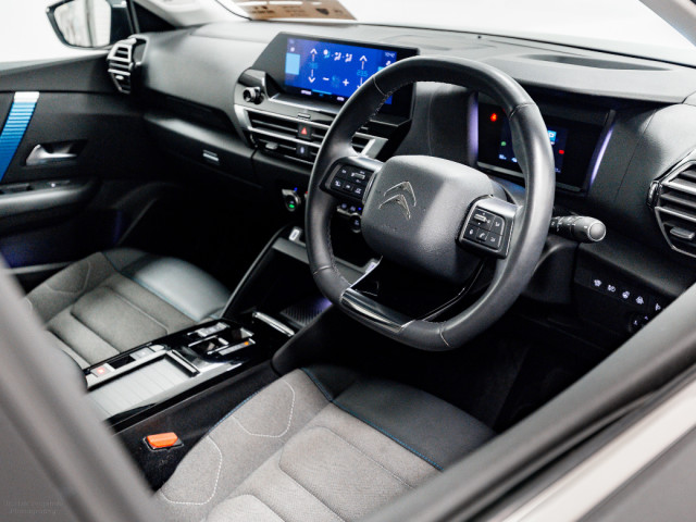 Image for 2021 Citroen C4 ë-Shine 50kWh Auto 136HP