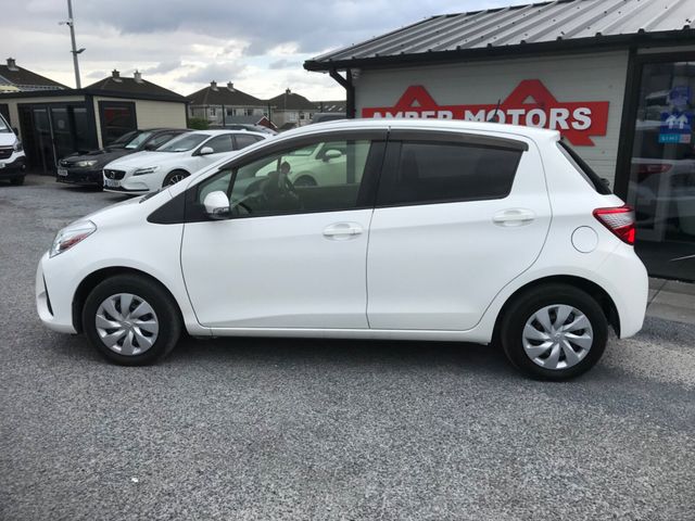 Image for 2019 Toyota Yaris Hybrid Luna
