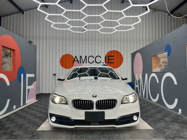 Image for 2016 BMW 5 Series 520D 523D LUXURY AUTOMATIC / 77k KMs / HEATED SEATS , REVERSE CAMERA , ADAPTIVE CRUISE & MORE