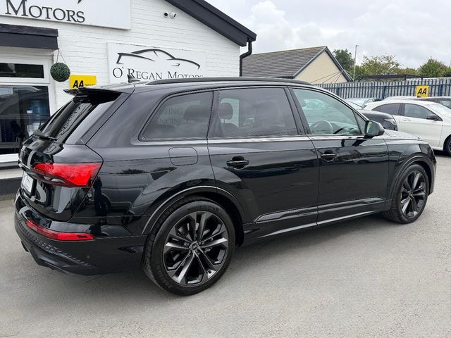 Image for 2024 Audi Q7 (242) 55 TFSI-E S-LINE **BLACK EDITION**