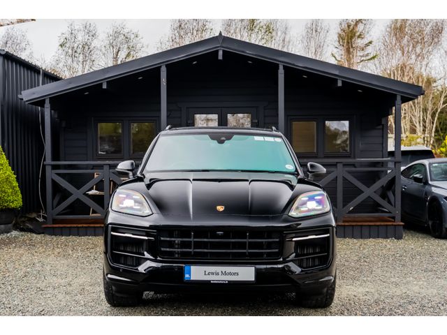 Image for 2025 Porsche Cayenne 3 0 V6 E Hybrid 