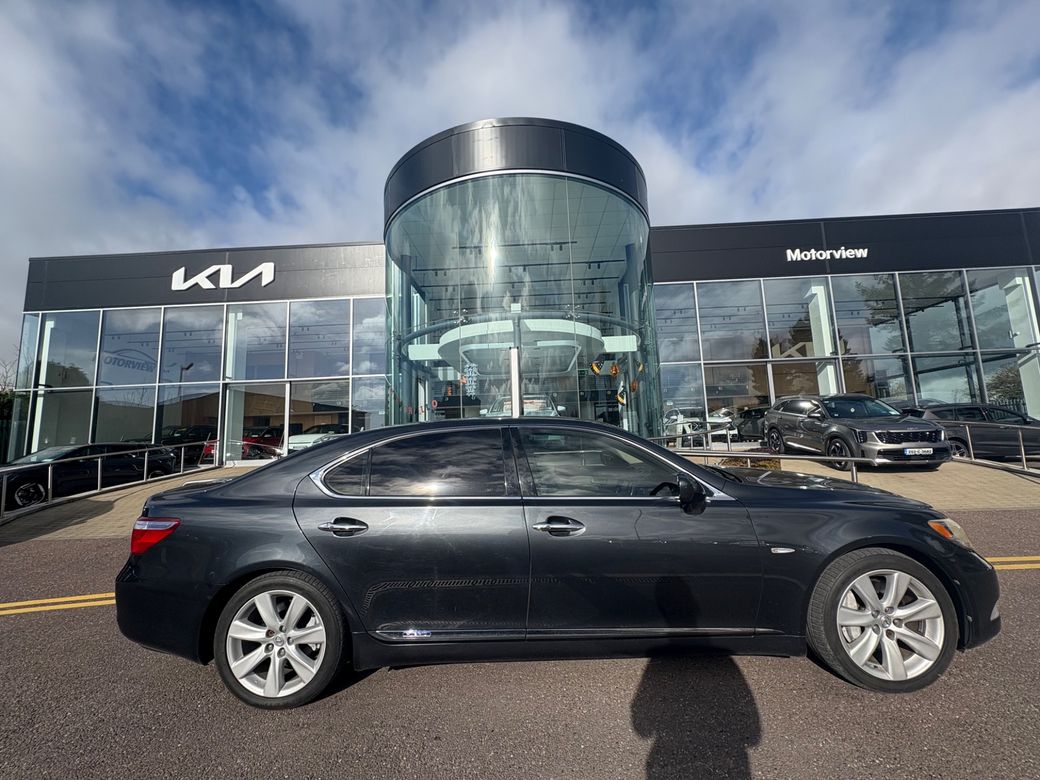 Image for 2008 Lexus LS 600 H 600H LRSR LWB! 1 OWNER 1 YEAR NCT , Presidential Model, Full Leather Seats, Leather Upholstery, Metallic Paint, Panoramic Sunroof, Reversing Camera, Parking Sensors, Touchscreen Radio, Electric Seats 