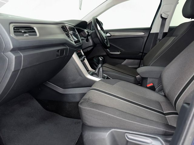 Image for 2021 Volkswagen T-Roc Design 1.0 TSI M6F 115HP 5DR