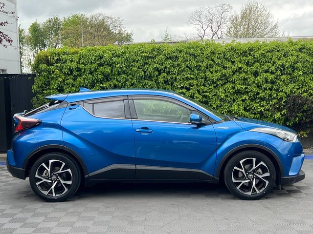 Image for 2017 Toyota C-HR 1.8 HYBRID AUTO // SERVICE HISTORY // PARKNG SENSORS // HEATED SEATS