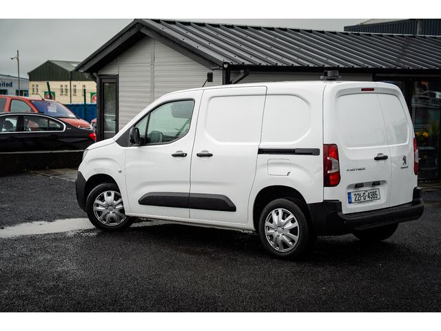 Image for 2022 Peugeot Partner 