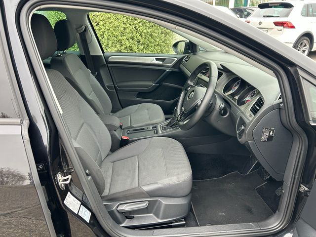 Image for 2017 Volkswagen Golf 1.2 PETROL AUTOMATIC 5DR **BLUETOOTH** MEDIA PLAY** REVERSE CAMERA**