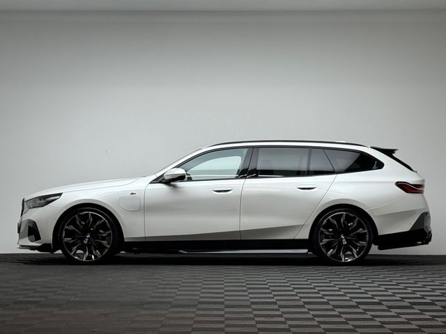 Image for 2025 BMW 5 Series 530E M SPORT TOURING