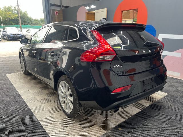 Image for 2015 Volvo V40 2015 VOLVO V40 T4 AUTOMATIC 1.6 / REVERSE CAMERA / ELECTRIC MEMORY & HEATED SEATS / PADDLE SHIFTERS AND MORE