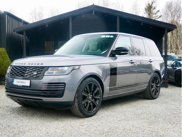 Image for 2021 Land Rover Range Rover Vogue Westminister Black P400E, MERIDIAN SOUND SYSTEM, TILT AND SLIDE PAN ROOF, AIR SUSPENSION