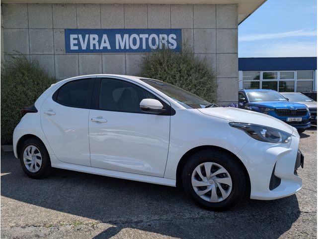 Image for 2023 Toyota Yaris X HYBRID AUTOMATIC 1.5 PETROL //REVERSE CAMERA//KEYLESS ENTRY//ADAPTIVE CRUISE CONTROL//