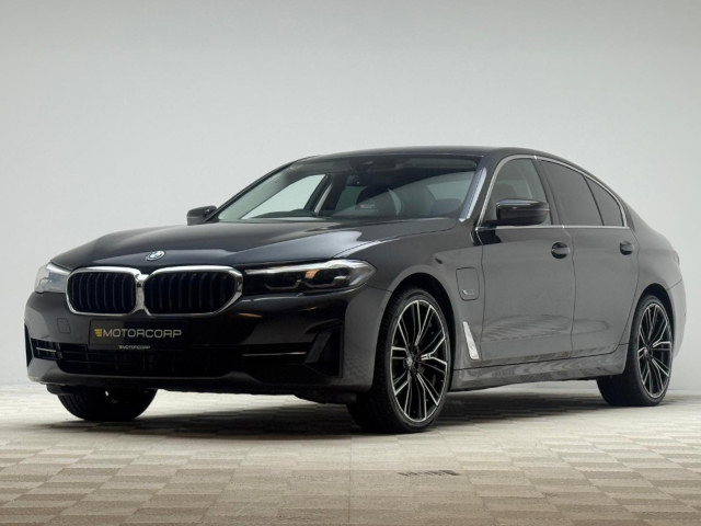 Image for 2023 BMW 5 Series 530E SE
