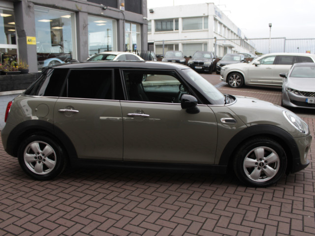 Image for 2019 Mini Cooper 1.5D COOPER SPORT 5DR HATCHBACK AUTO //1 OWNER CAR FROM NEW WITH 122, 000 KM'S // BUY WITH CONFIDENCE AA AND SIMI APPROVED DEALER 2026 // FINANCE ARRANGED // ALL TRADE INS WELCOME // 