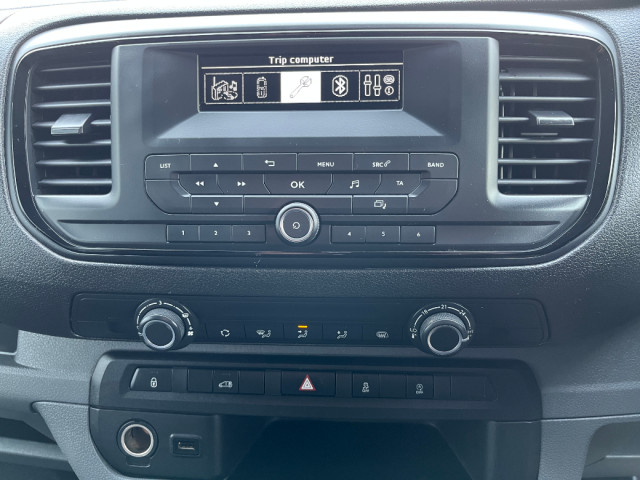 Image for 2022 Opel Vivaro L2 H1 1.5 100PS 6SP 5DR*QUALITY ASSURED USED CARS*SIMI APPROVED*GREAT RATE FINANCE AVAILABLE*WELCOME TO DAVID QUIGLEY AUTOS*