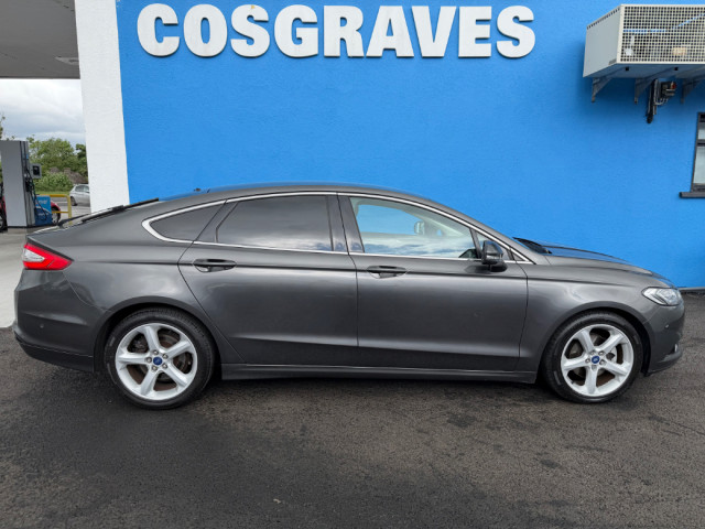 Image for 2016 Ford Mondeo 2.0 TDCI Titanium 150PS 5DR * FULL LEATHER / REVERSING CAMERA * 
