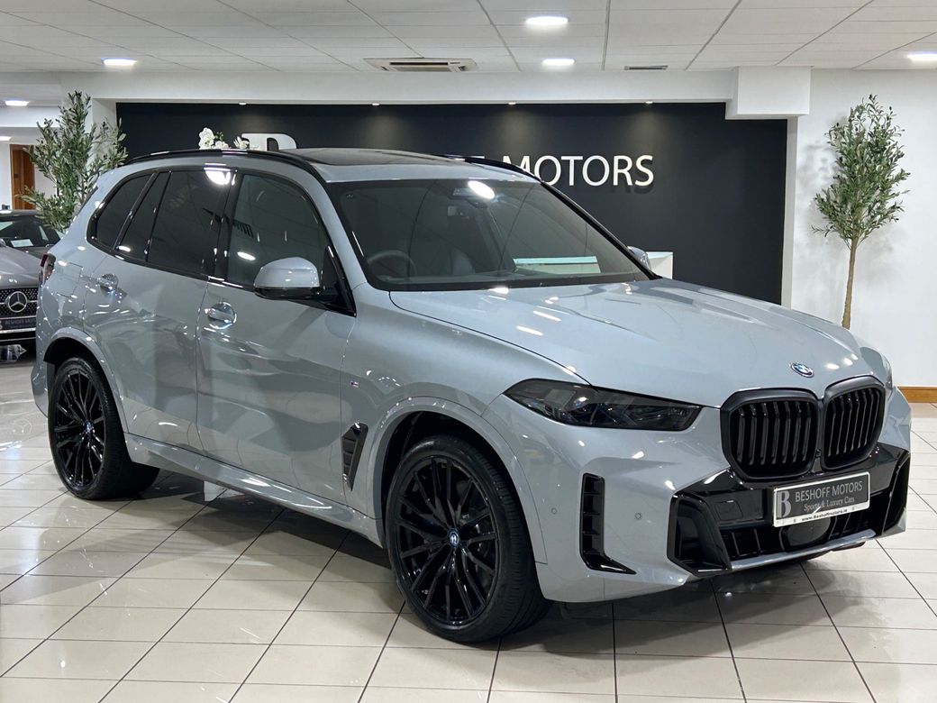 Image for 2025 BMW X5 XDRIVE50E M SPORT//MANUFACTURER WARRANTY UNTIL 2028//LOW MILES//HUGE SPEC=ONLY €140 ANNUAL ROAD TAX//TAILORED FINANCE PACKAGES AVAILABLE=TRADE INS WELCOME